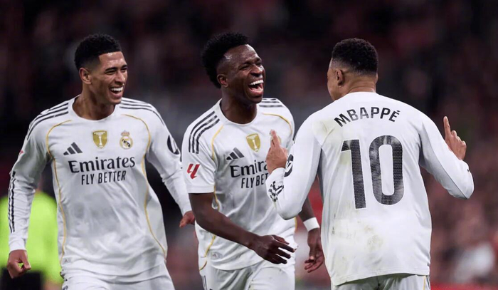 开云体育网址-欧冠赛场维尼修斯姆巴佩遭嘘声，皇马高层称无法理解|拜仁|基利安·姆巴佩|伯纳乌|欧冠比赛|维尼修斯-西尔维斯特雷_新浪体育_新浪新闻